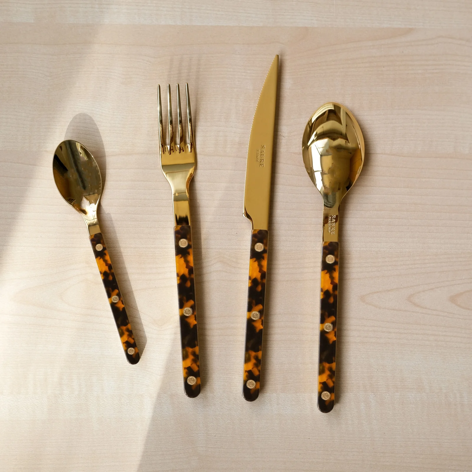Bistrot Gold color Tortoise, Faux Tortoise - 4 pieces cutlery set - Image 2