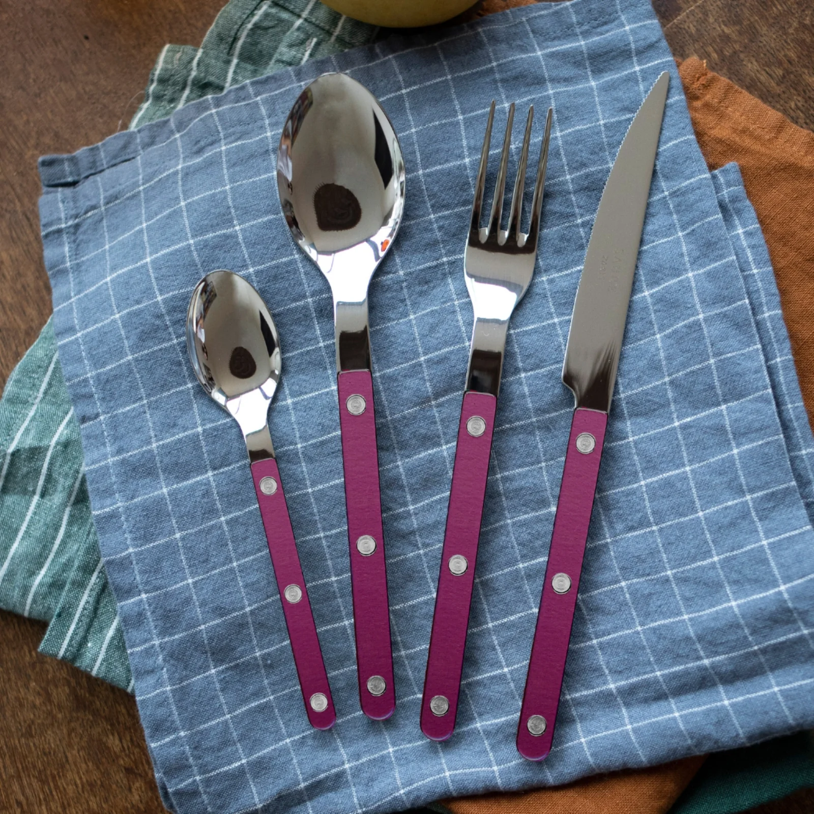 Bistrot Pearly, Aubergine - Box of 4 pieces cutlery set - Image 2