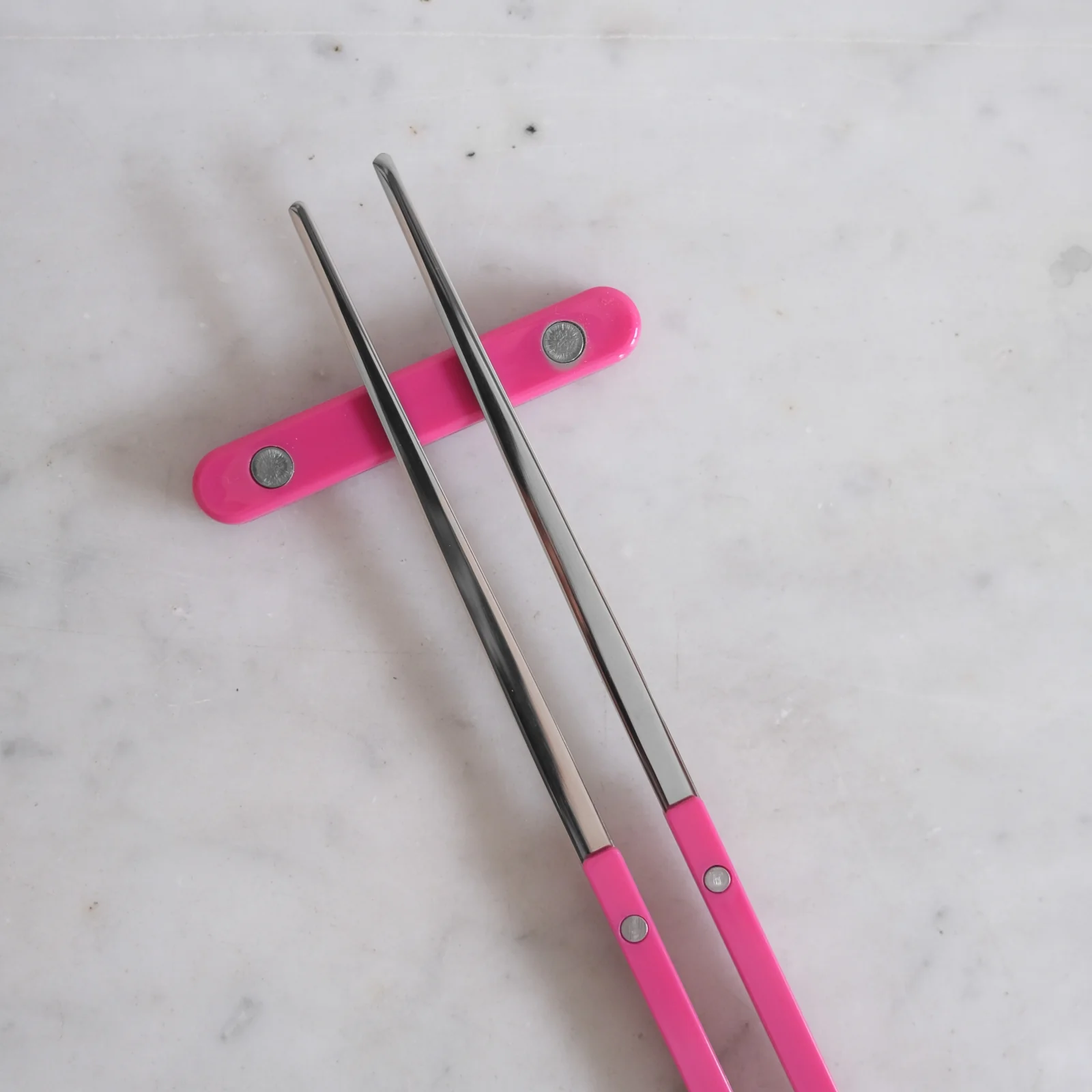 Bistrot Solid, Raspberry - Chopsticks rest - Image 3