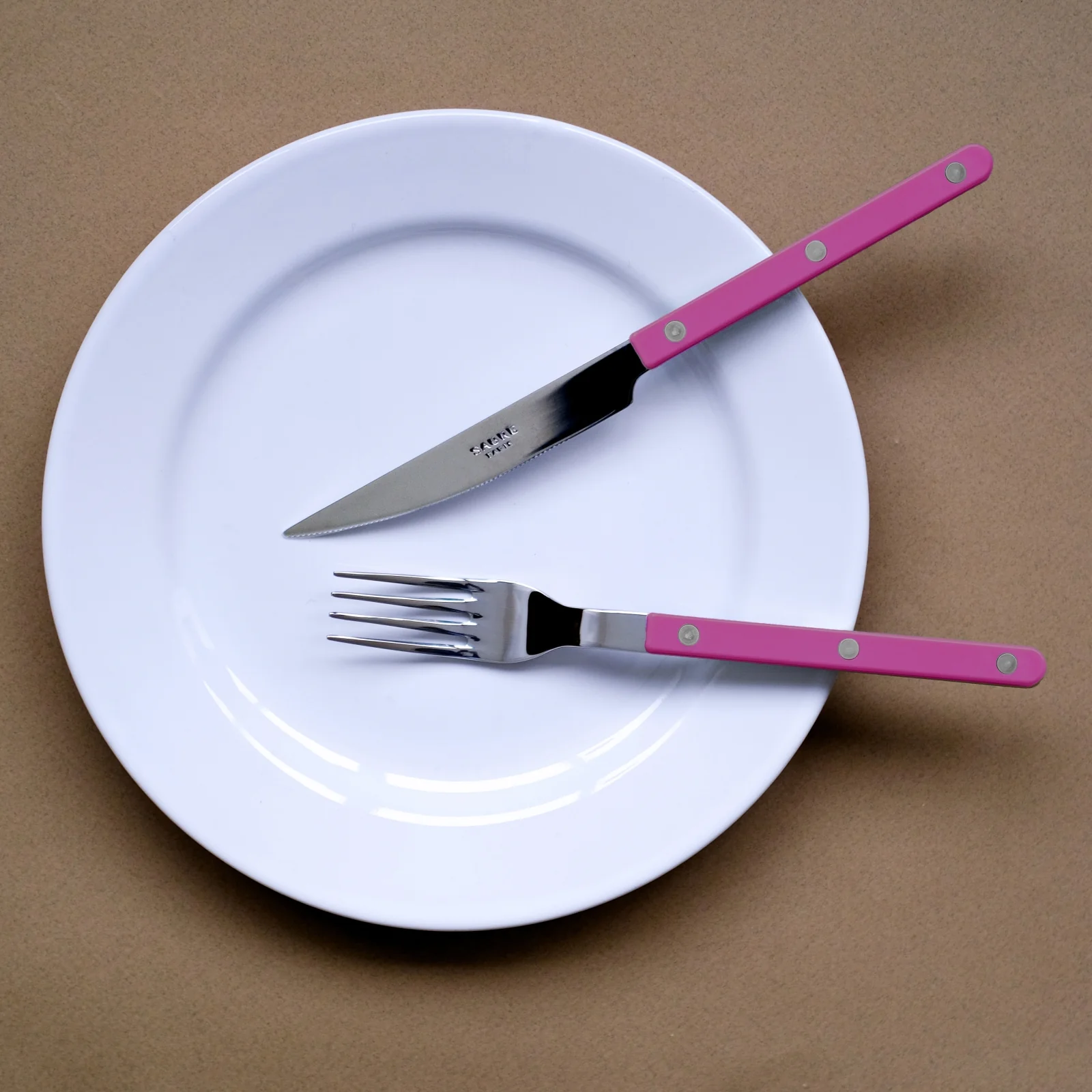 Bistrot Solid, Raspberry - Dinner knife - Image 2