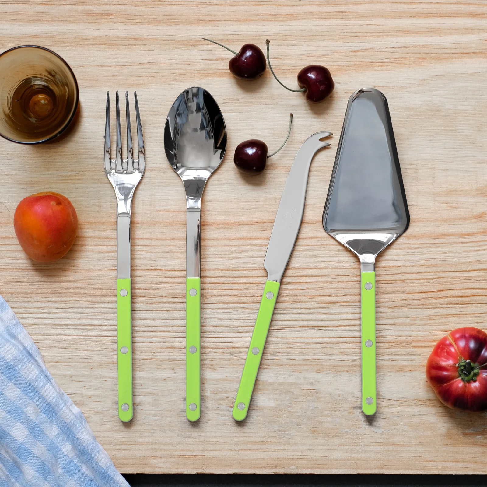 Bistrot Solid, Lime - Set of 4 Bistrot must-have serving pieces - Image 2
