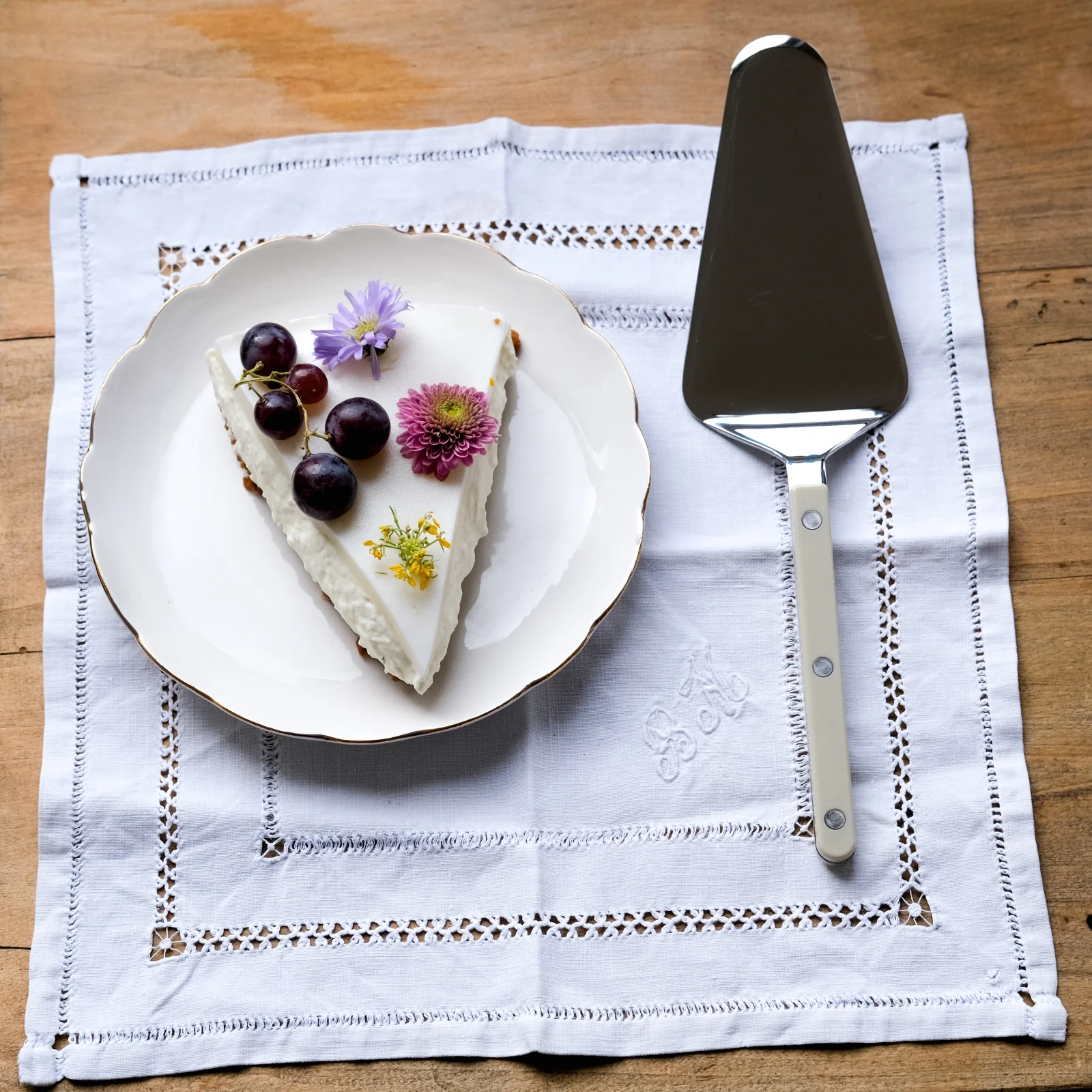 Bistrot Solid, Light kaki - Tart server - Image 2