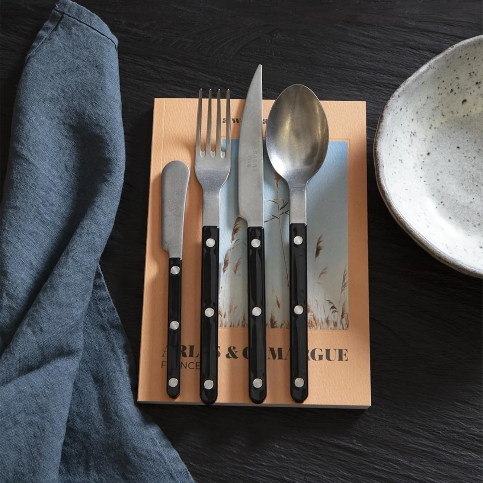 Bistrot Vintage Solid, Black - 24 pieces cutlery set - Image 3