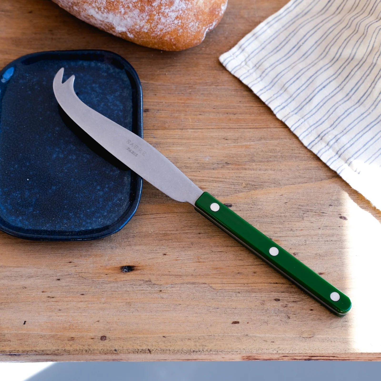 Bistrot Vintage Solid, Green - Box of 2 cheese knives - Image 2