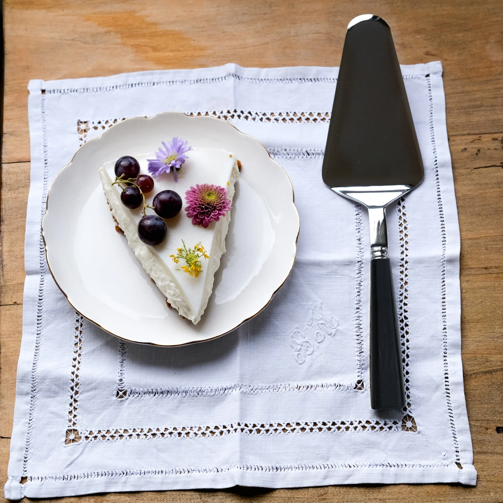 Nature, Black press wood - Tart server - Image 2