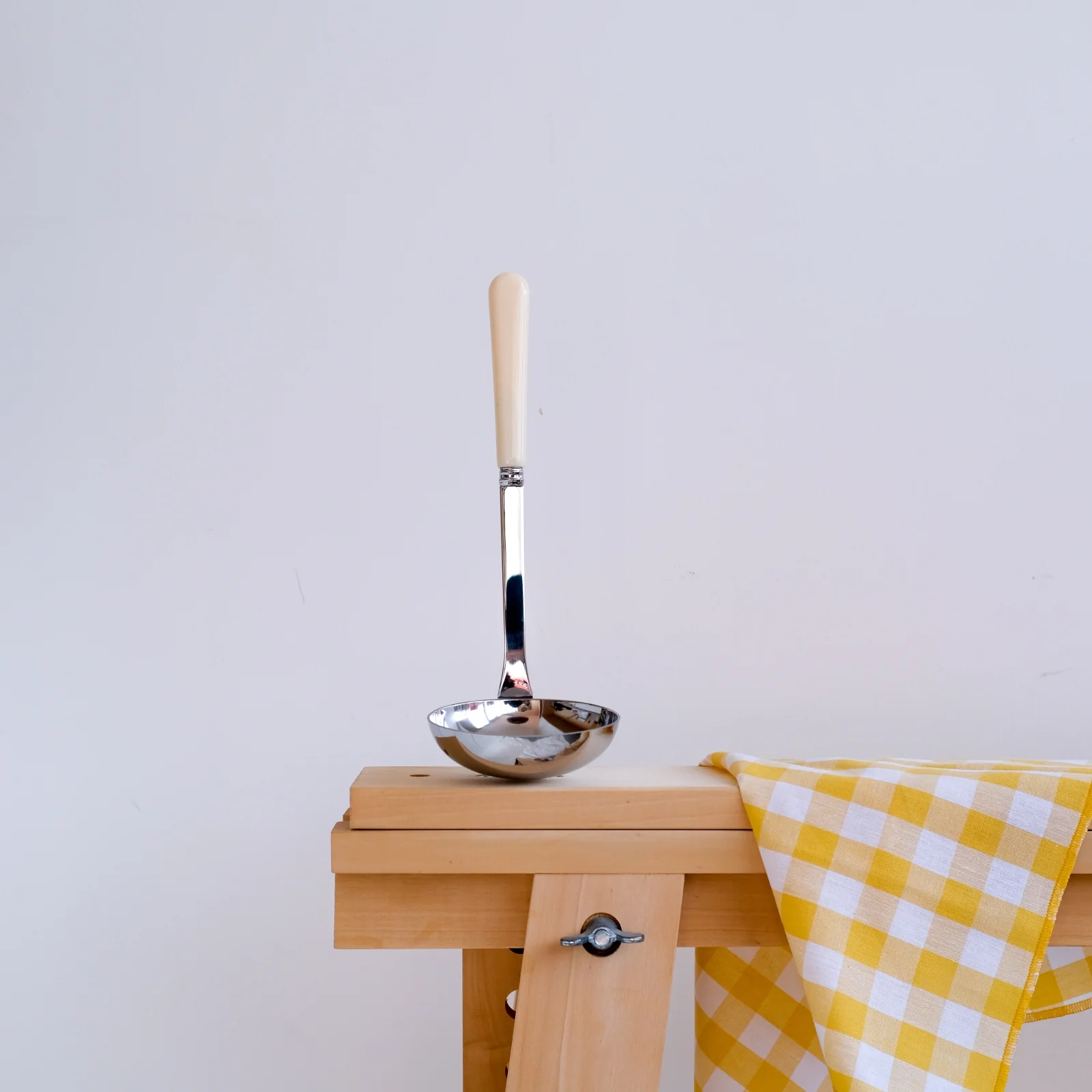 Pop unis, Ivory - Ladle - Image 2